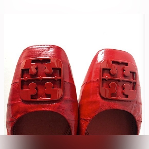 Tory Burch Red Patent Leather Logo Ballet Flats Women's Size 7.5M - Picture 2 of 5